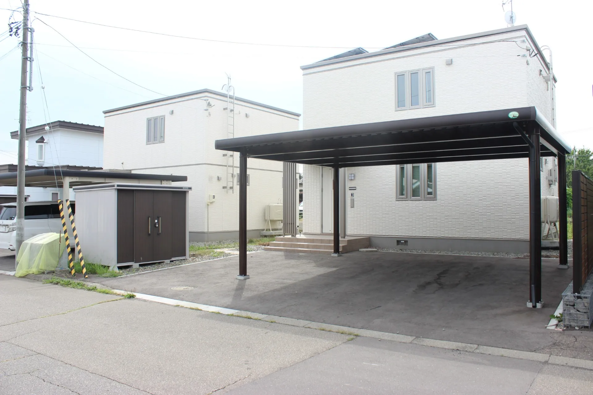 4SLDK 中古住宅 札内文京町　太陽光発電・カーポート有