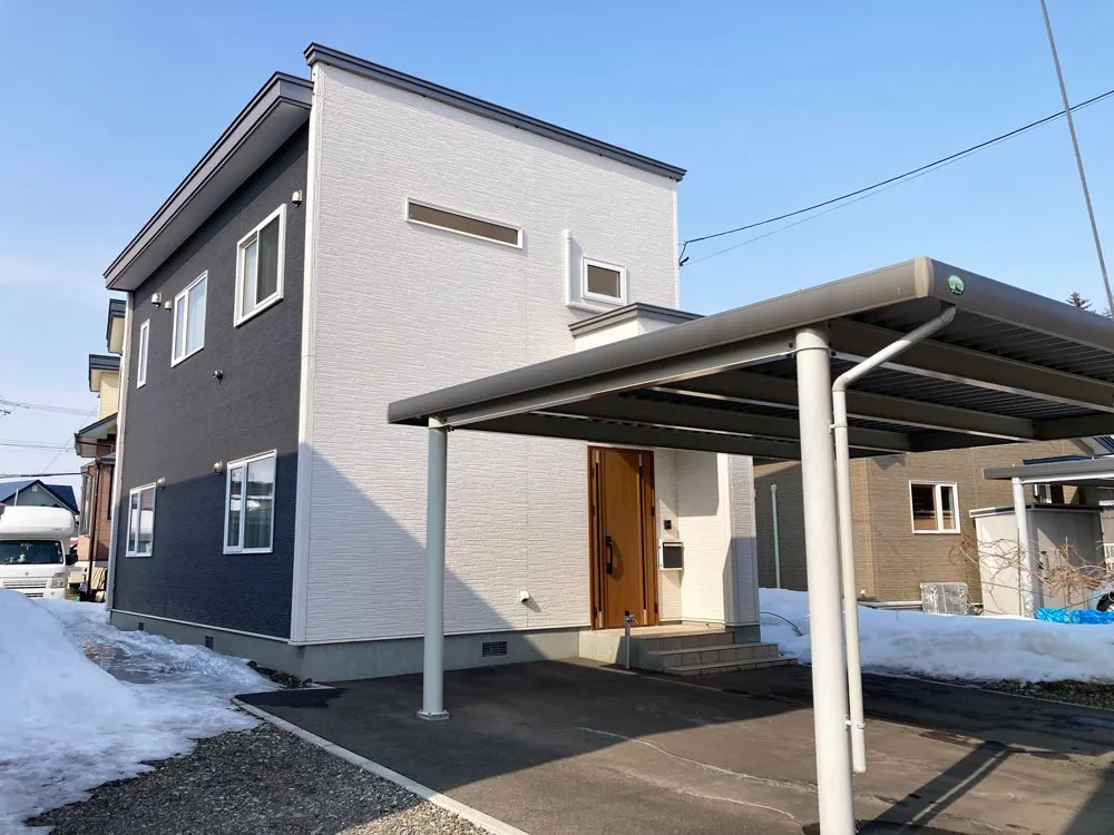 築8年 カーポート付き 3LDK 中古住宅　木野公園下町