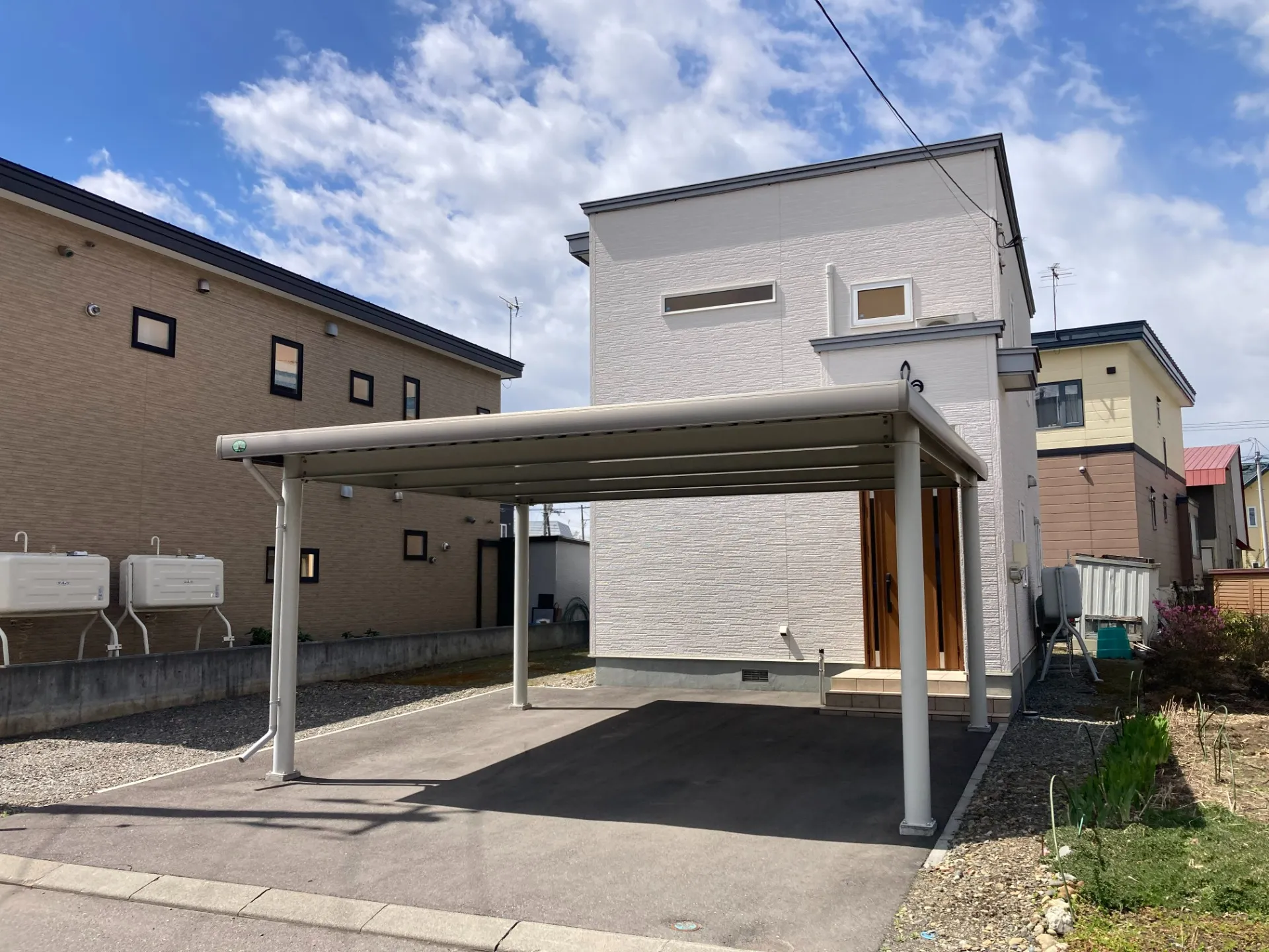 築8年 カーポート付き 3LDK 中古住宅　木野公園下町